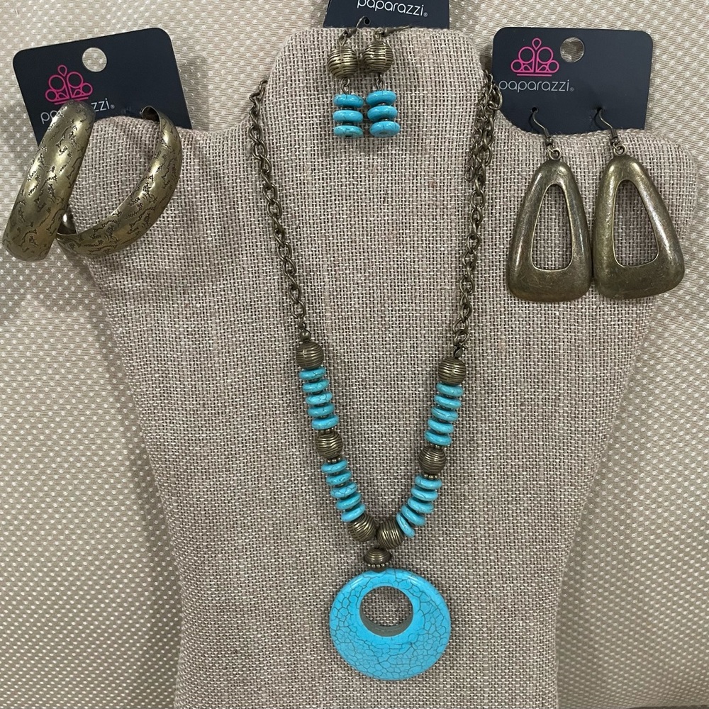 Womens jewelry